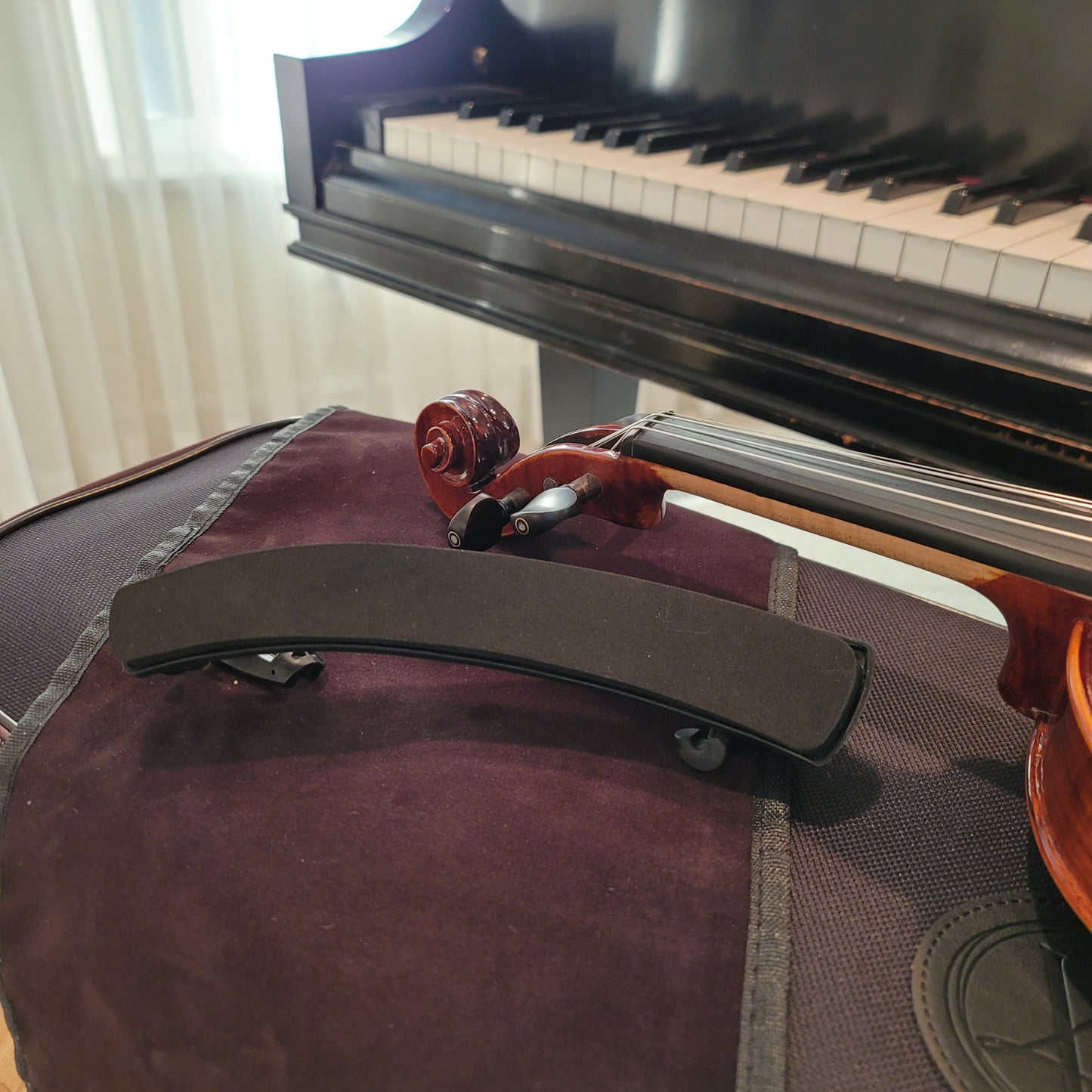 Medius Quatrus (Intermediate) Violin Package