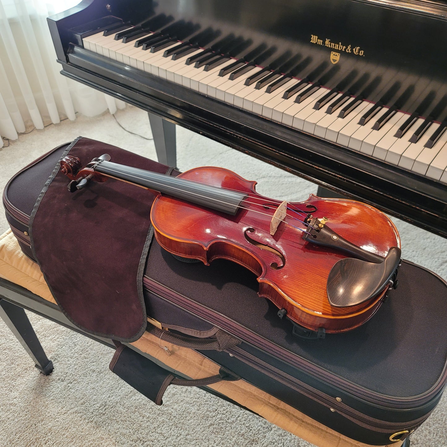 Medius Quatrus (Intermediate) Violin Package
